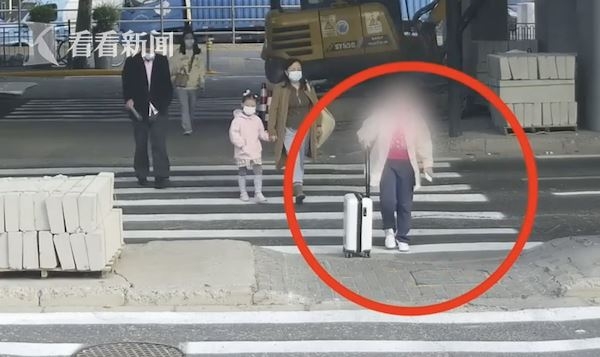 女生為了追星而離家出走