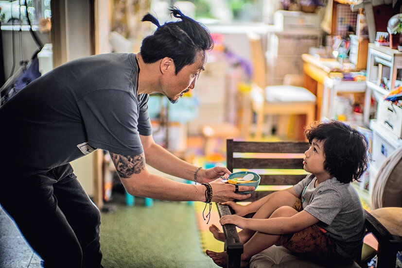 爸爸運用適當方法施教，可說是教子有方