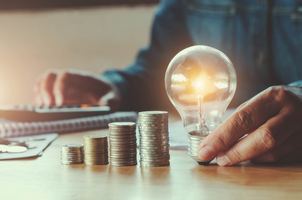 明年兩電加價，令巿民百上加斤