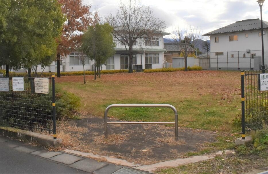 青木島遊樂場鄰近住宅