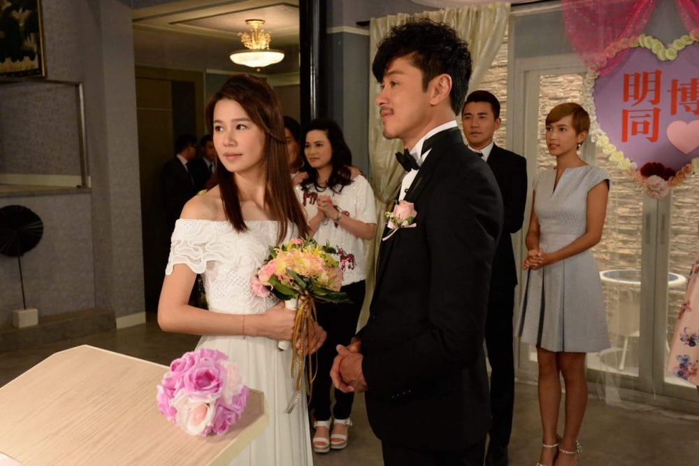 後母不忍心小朋友無媽媽陪伴地上學，所以才決定結婚