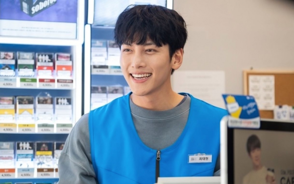 一名便利店店長對小朋友的教育備受網民好評