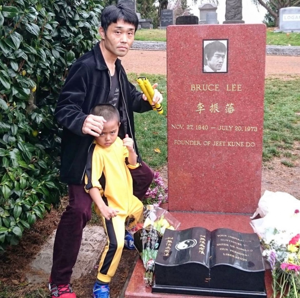 父親也絕對支持龍城苦練武術