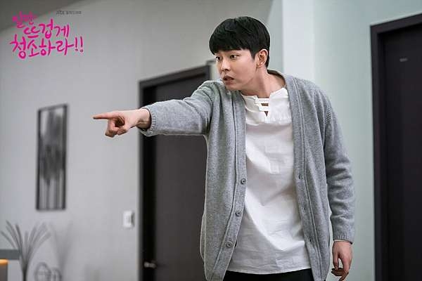 男生明白自己不孝，但忍無可忍地傳短訊大罵母親