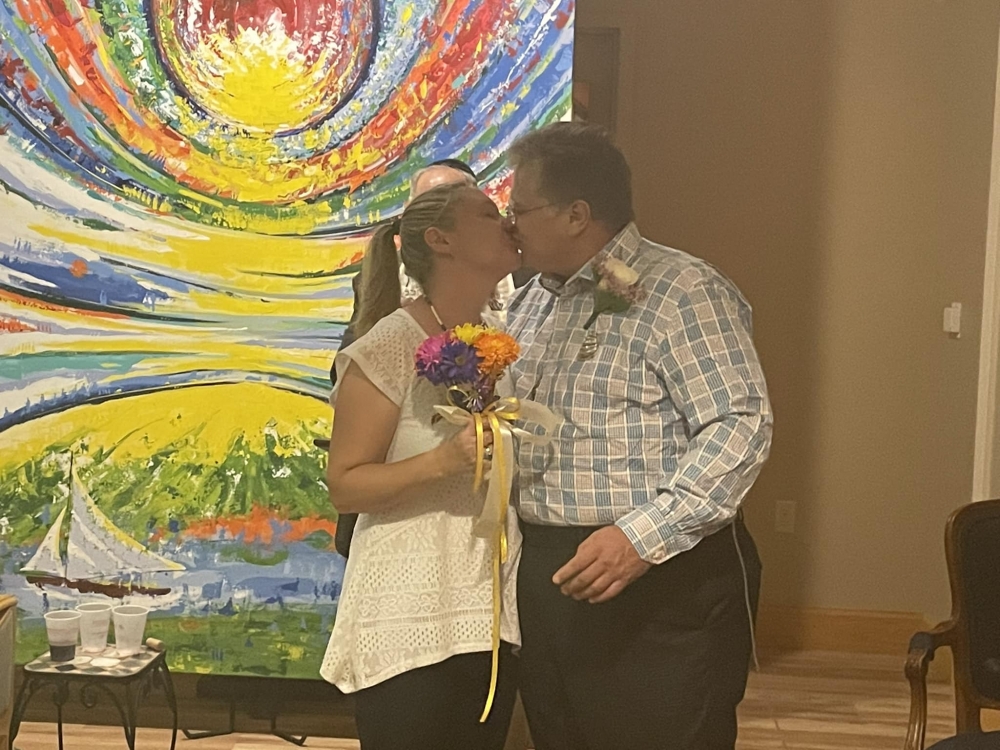 Daniel早在8年前就和Lisa訂婚,老婆的不離不棄讓他非常感動。