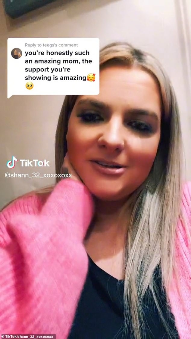 當然也有網民祝福他們一家幸福。