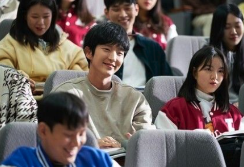 推出了ChatGPT聊天機械人後，在學生之間很流行