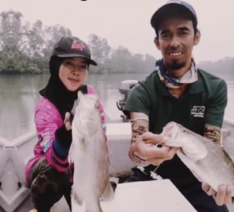 Tipah會和丈夫一起出門釣魚。