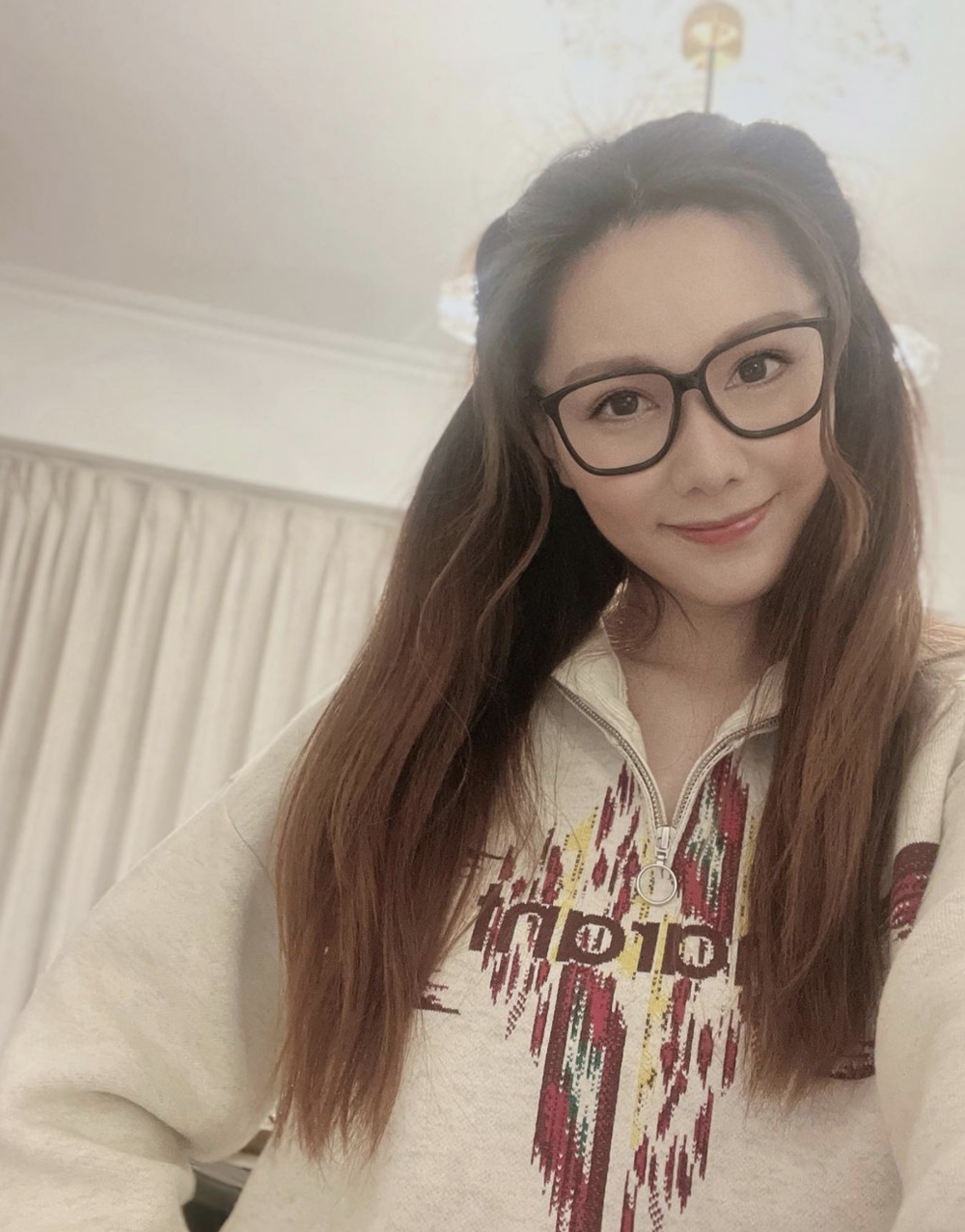 湯洛雯馬國明年初宣布訂婚。