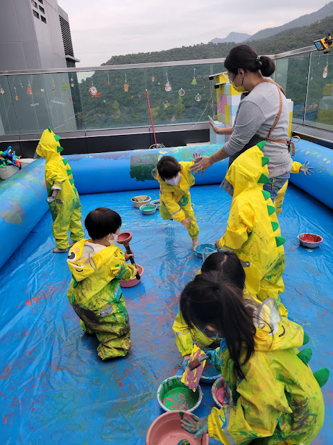 小朋友會穿上保護衣物