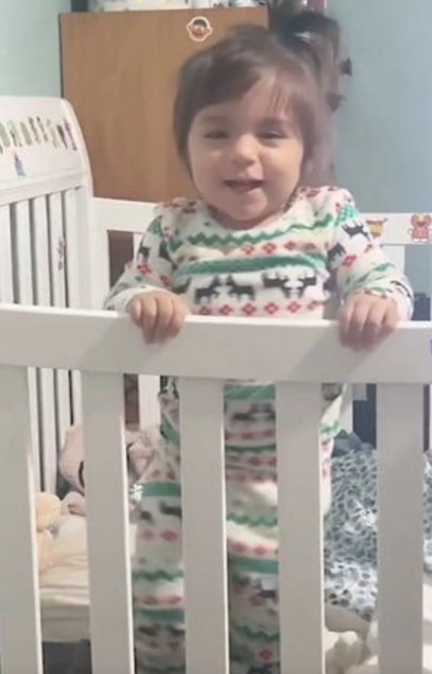 Odalis雙胞胎女兒,受孕時間相隔5天。