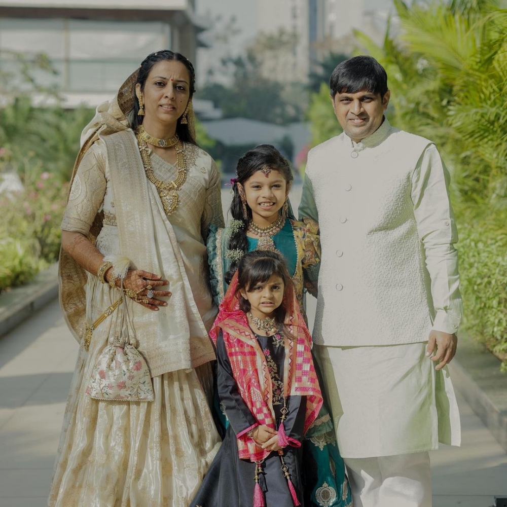 印度著名珠寶公司「SANGHVI & SONS」的千金Devanshi放棄過億財產繼承權,出家成為女僧侶。