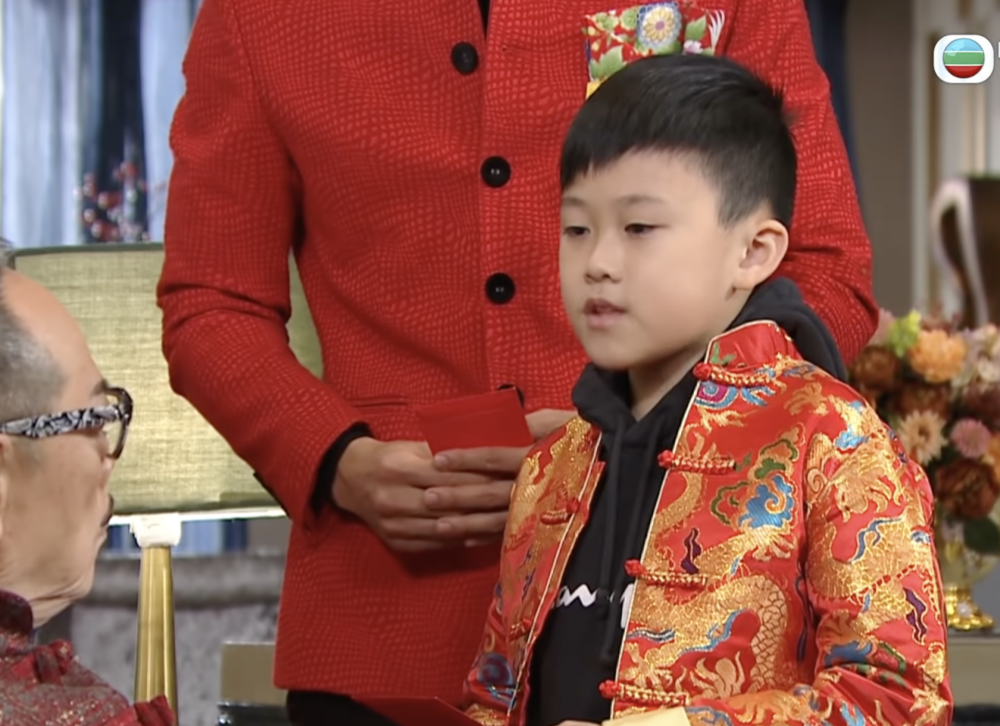 網民建議今年拜年時再補上雙封利是。