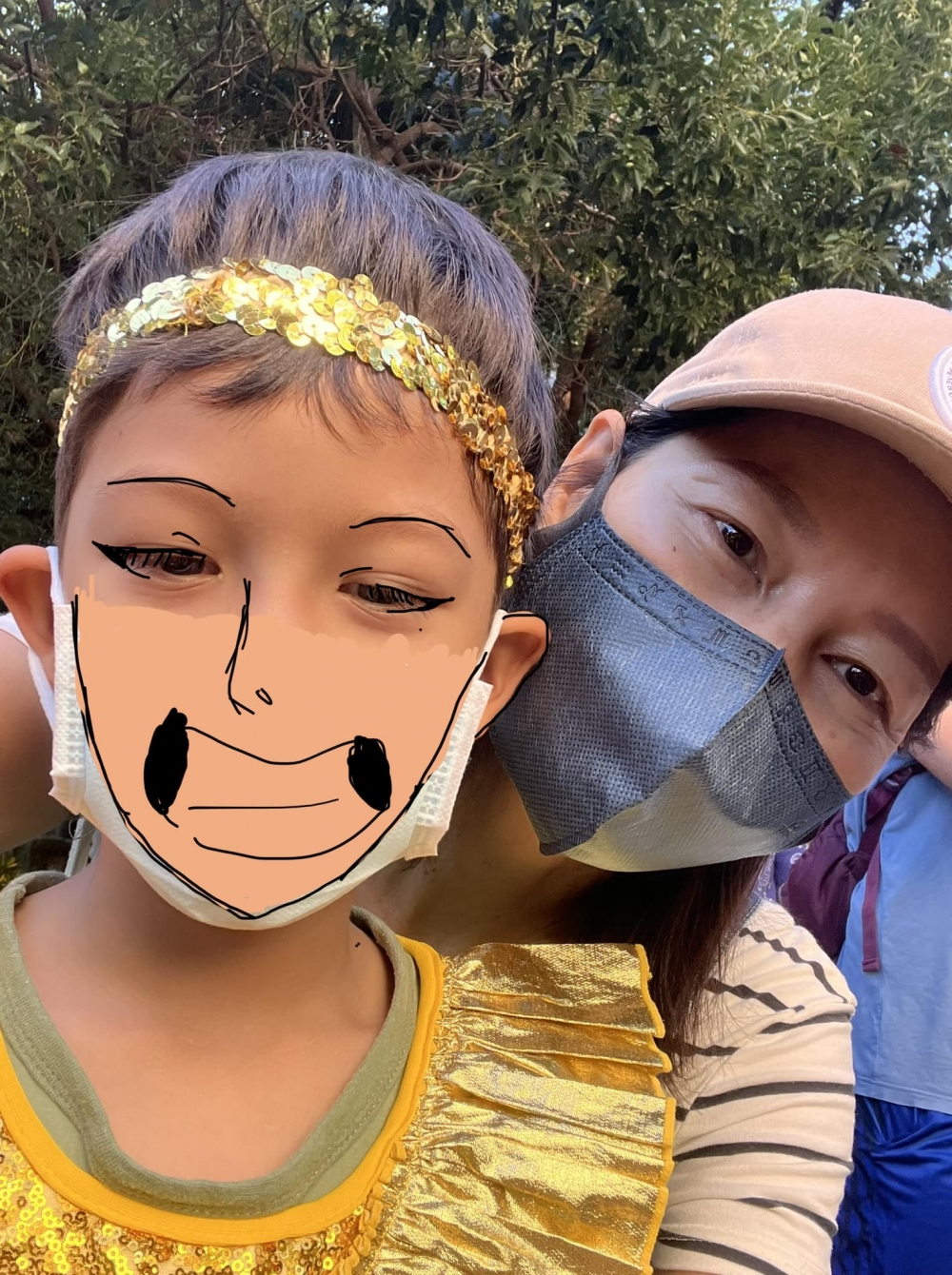 丁寧因女兒的成績問題而要到學校見老師,她下意識認為老師不懷好意。
