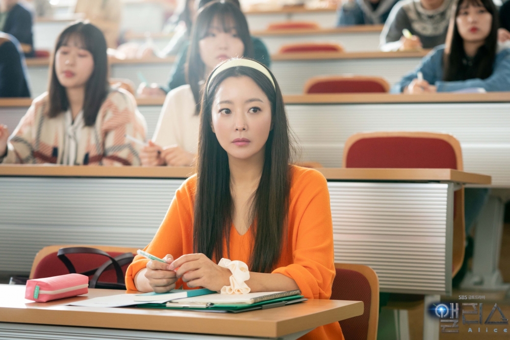 一名大學三年級女學生指一直都知自己不是讀書的材料，就算多努力也難以得到好成績