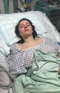 誰知到去年聖誕前，發現Emily腫瘤已經復發，更在腦幹出現了繼發性腫瘤