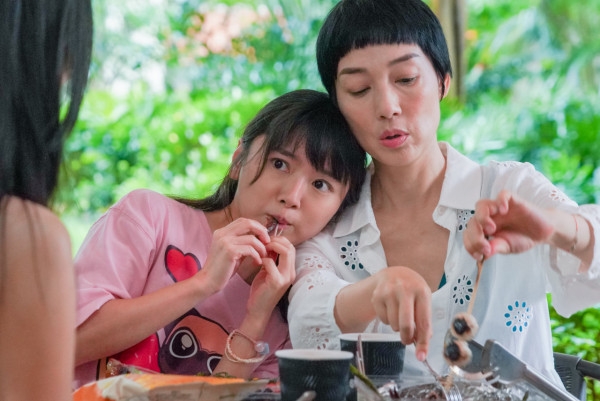 兩母女一直在異地互相照顧