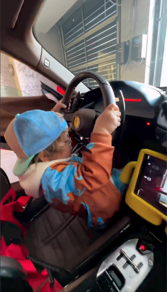 雙腳能剛好踩到油門和煞車