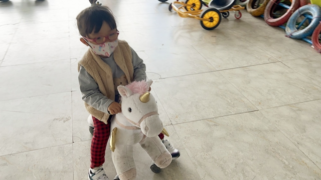 細嘅可以玩依款