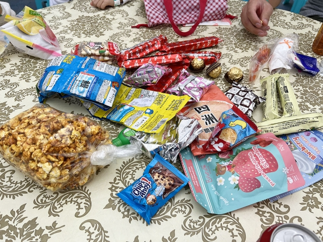 為小朋友而準備嘅零食