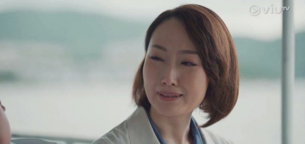 事主與親生父母失散多年，在去年才終於重遇