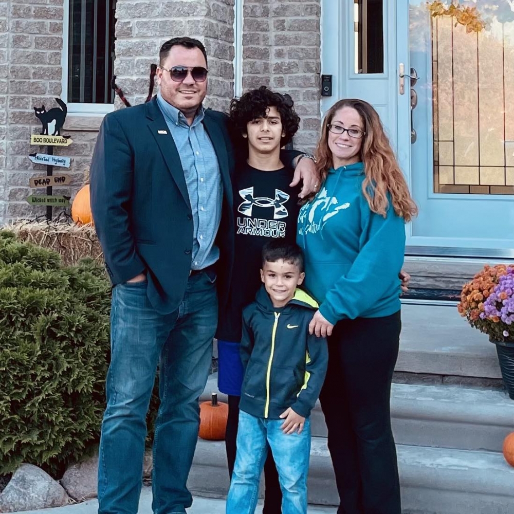 外賣員接二連三出現時,父親Keith才意識到不對勁。