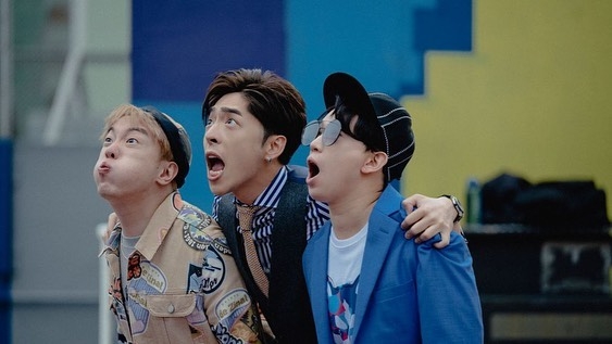 網民調侃他就算被拐也是有錢人