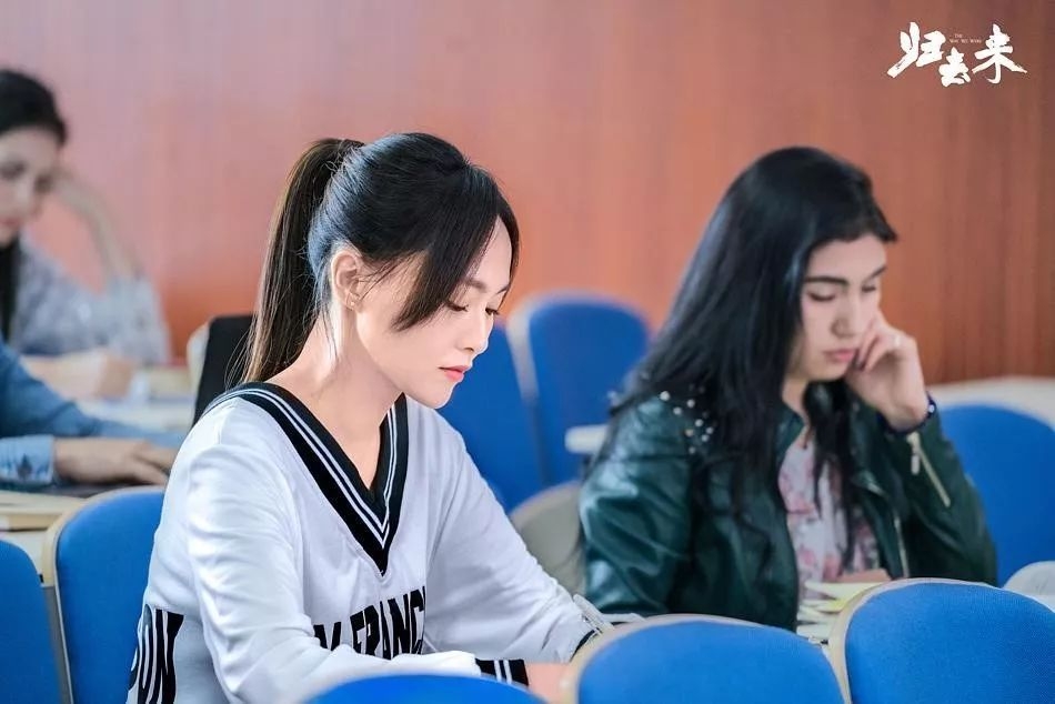 網民分享自家妹妹海外留學的心酸,希望幫助她轉學回香港讀大學。