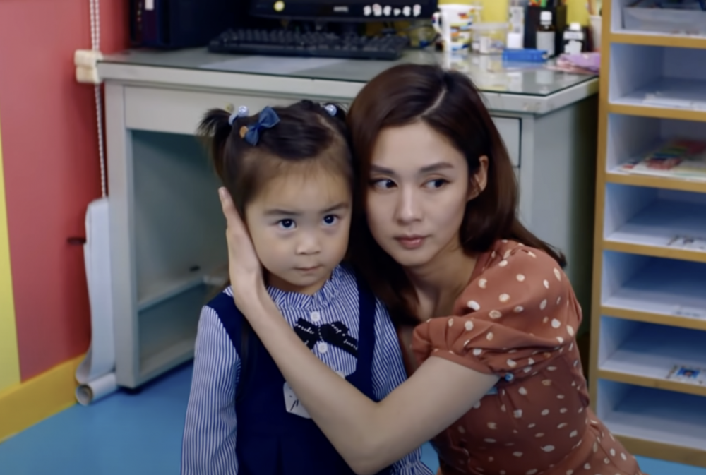 媽媽不滿被瞪，認為食客乾脆在家吃飯就好。