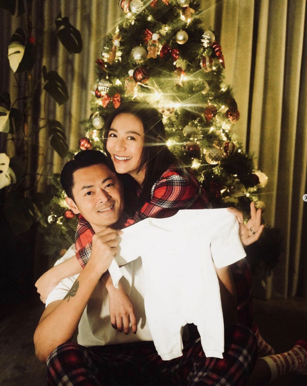 Elanne與老公Oscar於去年聖誕節前夕宣布有BB。