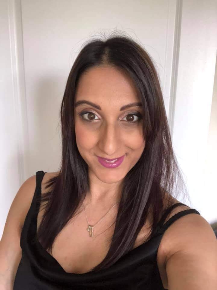 打扮自己讓Sunny更有動力面對新一天的挑戰。