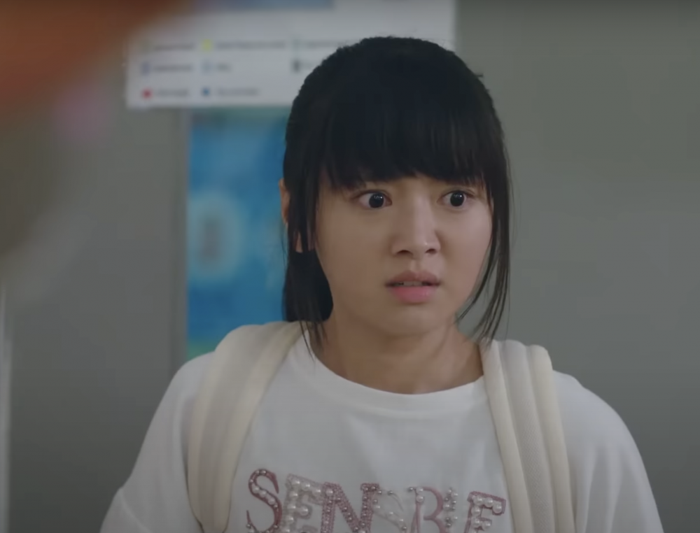 網民疑惑媽媽為何要賣掉爸爸送給女兒的演唱會門票。