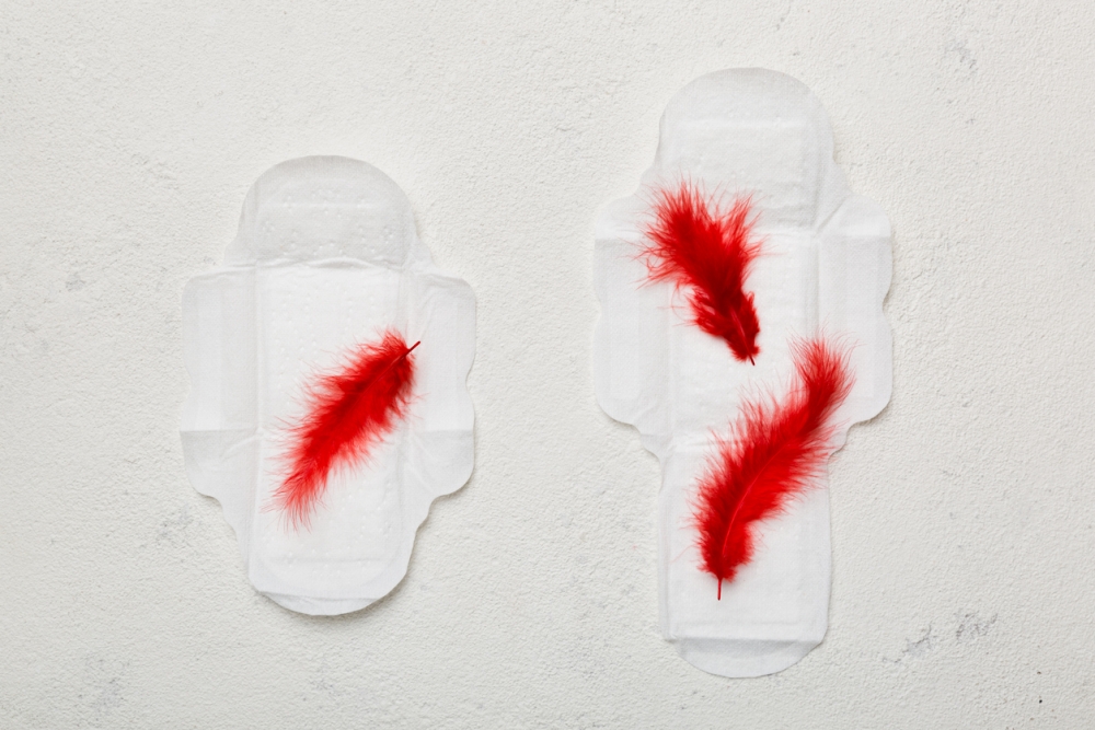 小三女兒對初次來月經，感到不知所措。