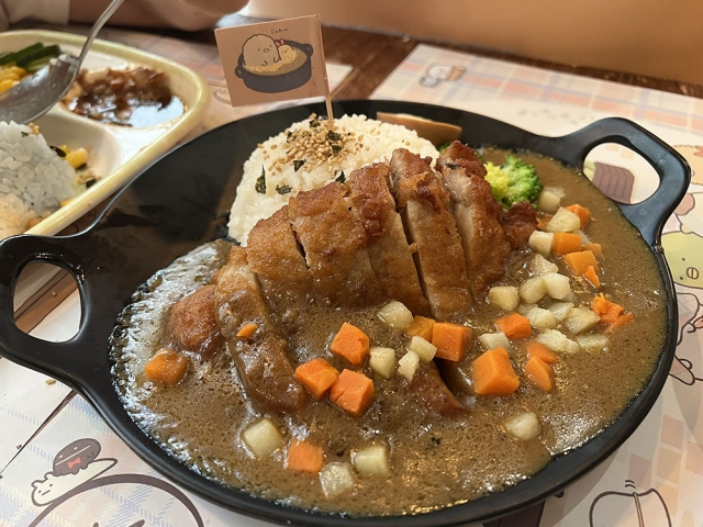 炸豬扒飯襯番炸豬扒